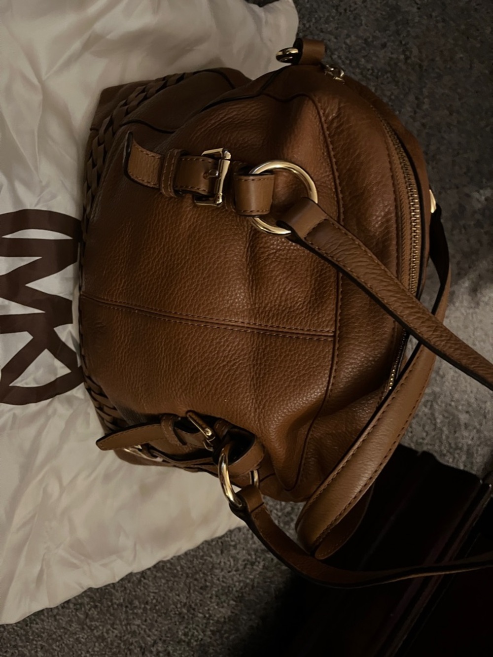 Brown Leather Shoulder Bag - Stylish Everyday Tote